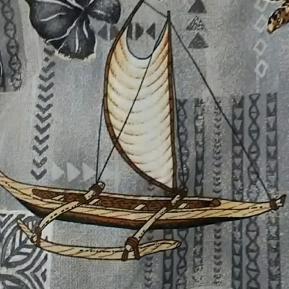 C T Hawaiian Fashion's Aloha Shirt - Picture 2 of 6